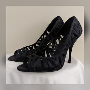 Badgley Mischka Size 7 1/2 Black Satin Peep Toe Heels